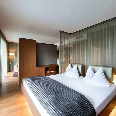 Aparthotel Alia Appartements&wellness 4*